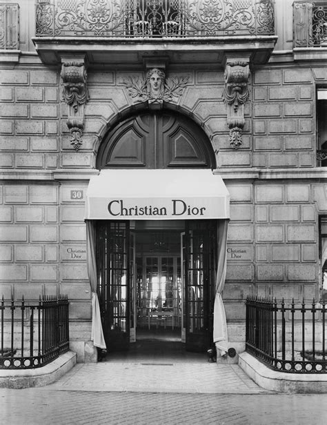 history of Dior store